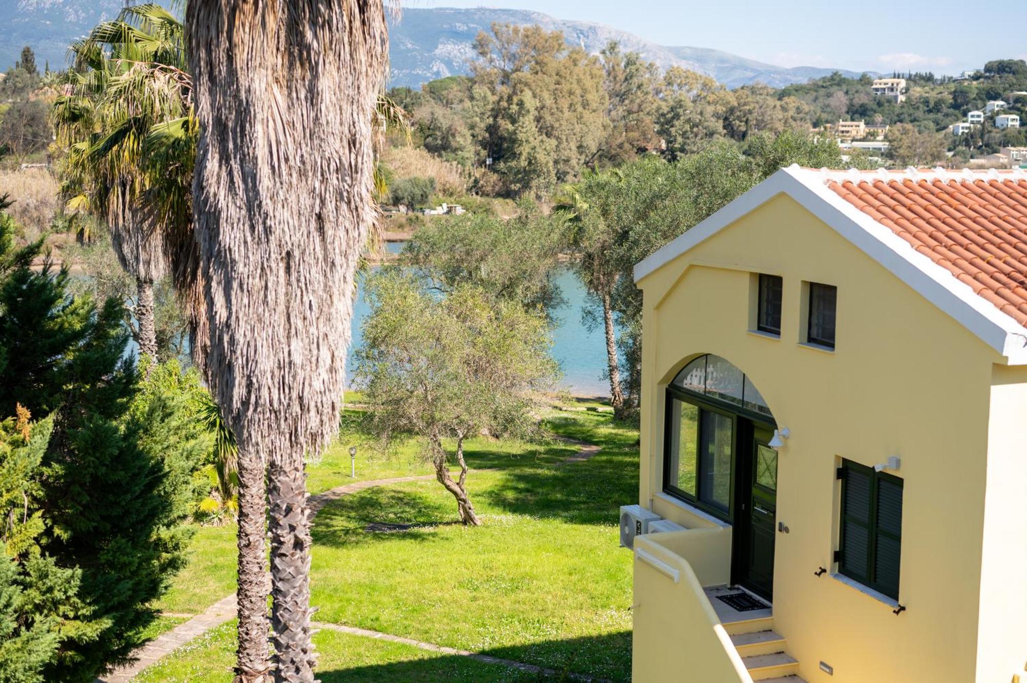 Palm Tree Corfu Apt. Danilia エクステリア 写真