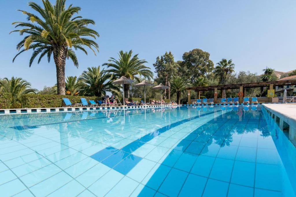 Palm Tree Corfu Apt. Danilia エクステリア 写真