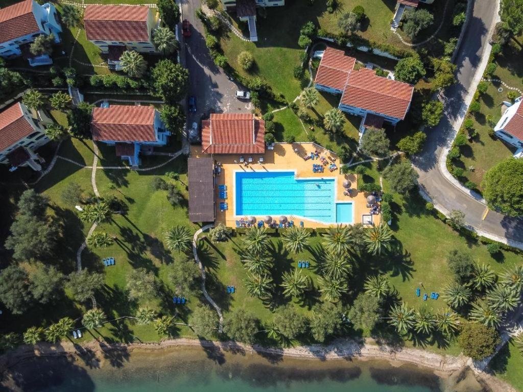 Palm Tree Corfu Apt. Danilia エクステリア 写真